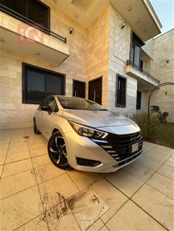 نيسان فيرسا